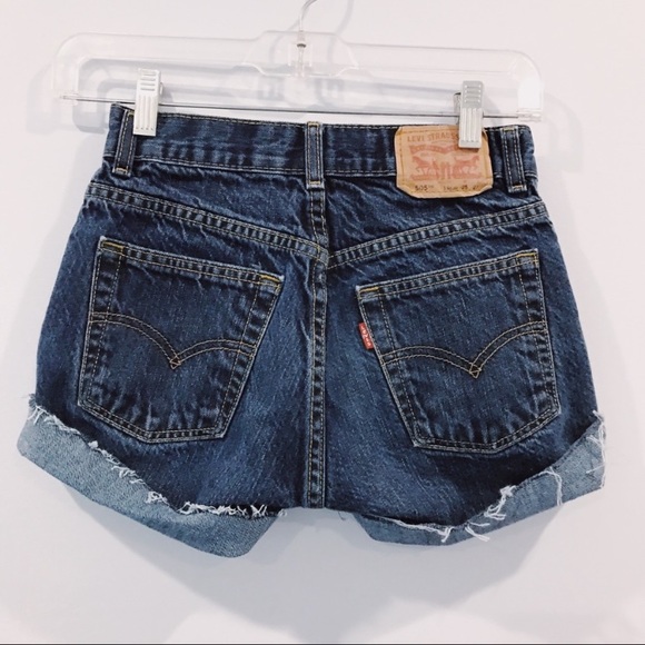 Vintage Levi’s high waisted cutoff shorts - Picture 2 of 4